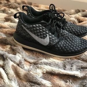Nike Black Sneakers